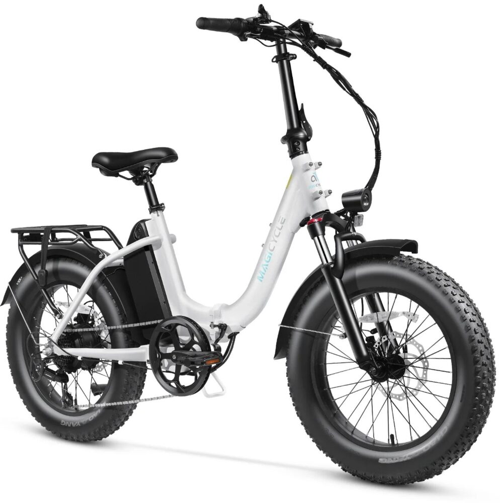 Jaguarundi in Pearl White